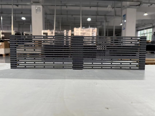 Ecrã LED ultra fino e leve transparente de 500 mm x 1000 mm para necessidades internas e externas