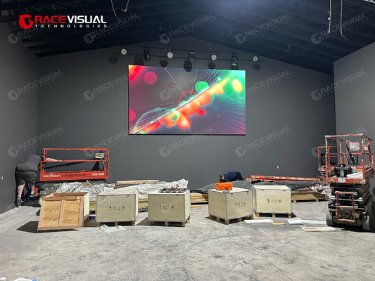 Alta taxa de atualização 7680Hz Indoor P2.5mm Fixed LED Display 640 × 480mm Wall-MountPanel