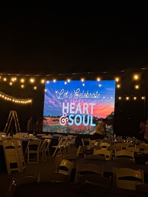 Atualização P2.97 Locação LED Display 4500nits Brilho Exterior Full Color Screen Alta taxa de atualização 7680HZ