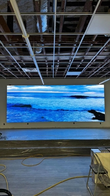 Display LED da série BUD: Transforme espaços internos com clareza Ultra HD, manutenção e confiabilidade excepcionais