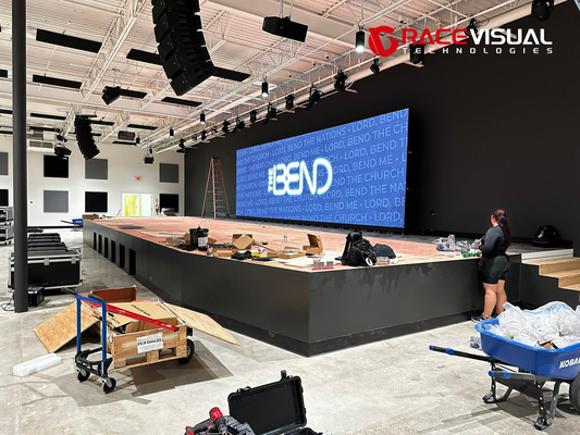500x500mm Painel CCC/CE Certificado LED Video Wall 28W 160° Ângulo de visão Configurações personalizadas Sistema de bloqueio automático